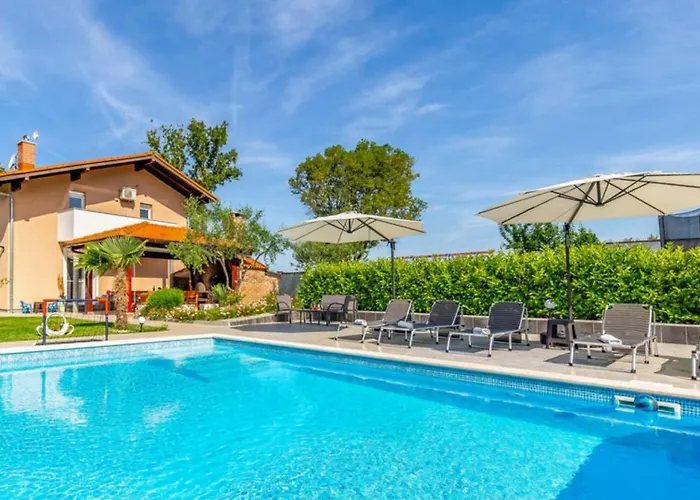 Villa Hacienda Afrodita By Guide
